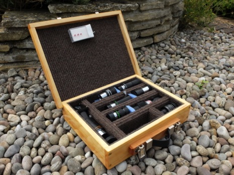 Issue Oct 2014
Accessories Case